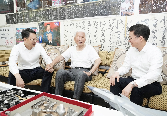 d7b884f5a2730f278a494207000ce3bf